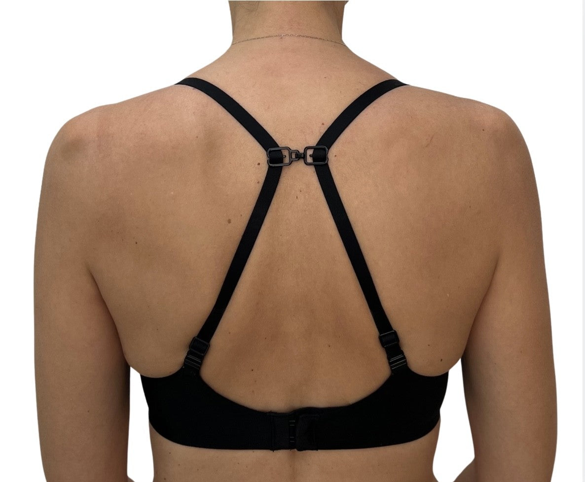 THE GOOD HOOK two-piece bra converter clip in BLACK after it has been hooked together.