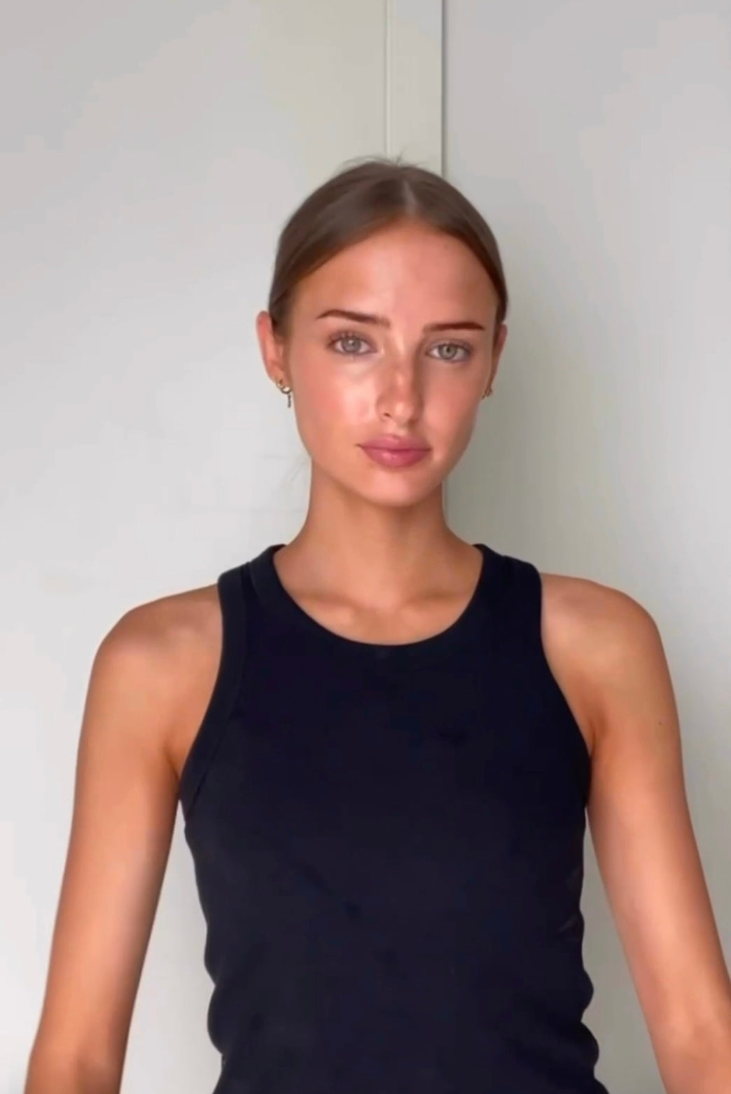 THE GOOD HOOK 3-Pack Racerback Bra Converter Clips - Size NARROW - Colours Black, White and Beige